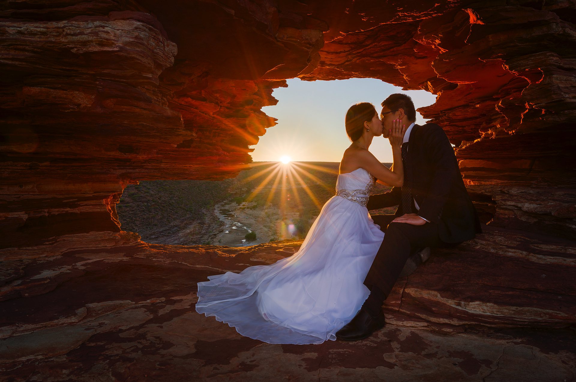 kalbarri-natures-window-bride-and-groom-wedding-western-australia