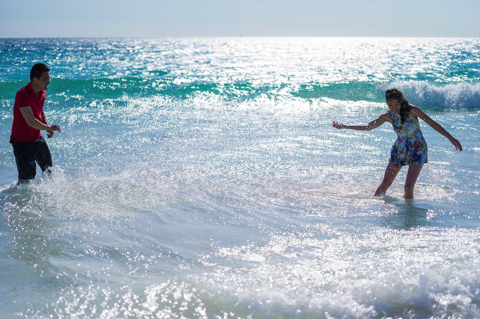 splashing-beach-ocean-portrait-western-australia-mullaloo